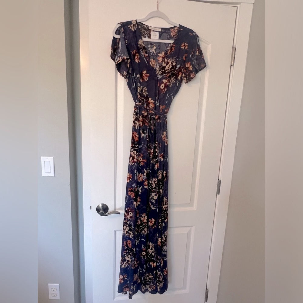 Women’s wrap dress